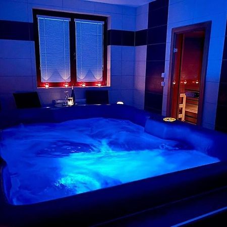 Relaxklub Villa S Wellness Tremosna Esterno foto