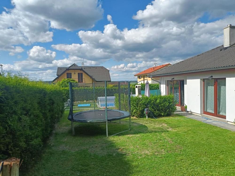 Relaxklub Villa S Wellness Tremosna Esterno foto